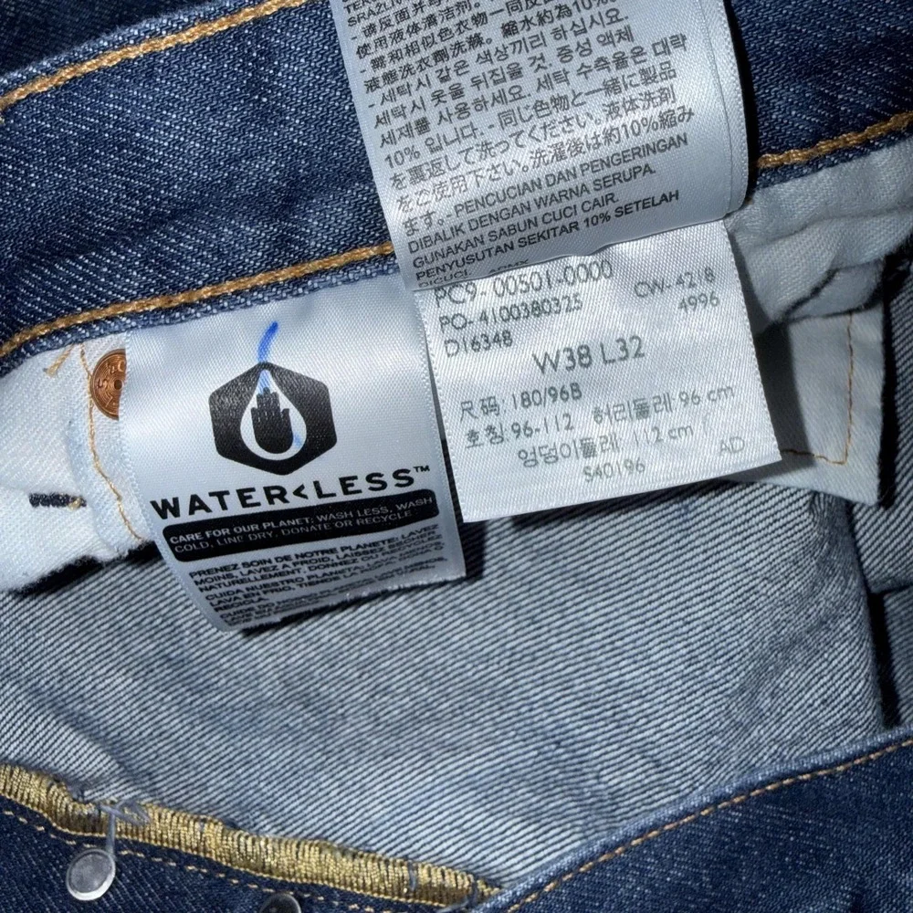 Levis 501 Jeans Mens 38x32 Blue‎ Button Fly Straight Leg Denim Waterless